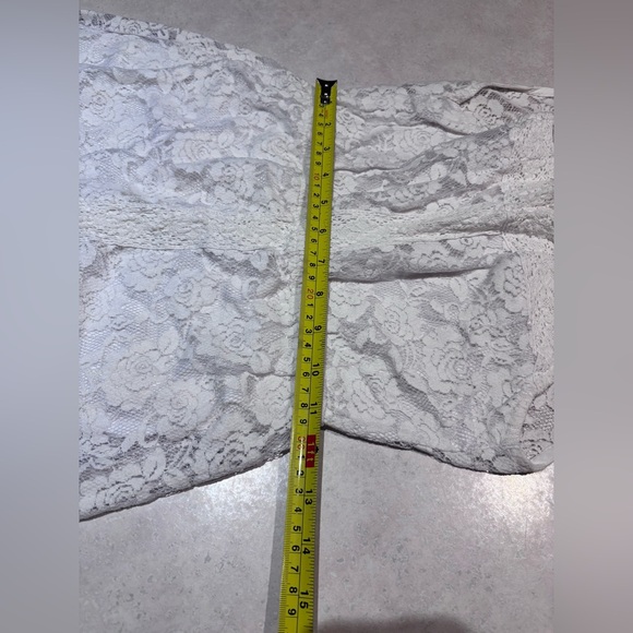 WHITE LACE MINI DRESS - Picture 13 of 13